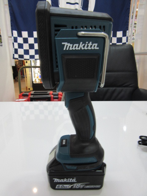 マキタ 充電式フラッシュライト 14.4V/18V ML812 未使用品 のお買取